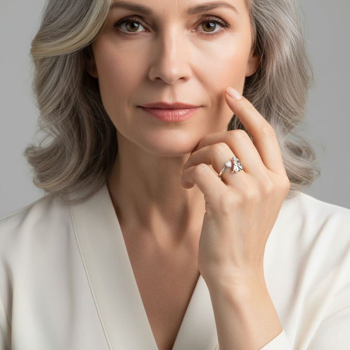 Anne™ – Heartfelt Dog Icon Ring (Rose)